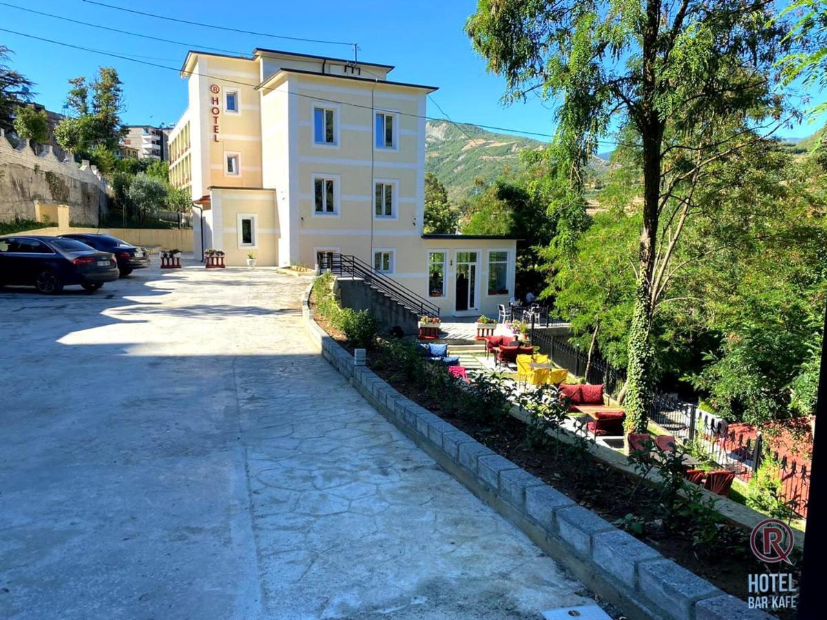 R Hotel Corovode Luaran gambar