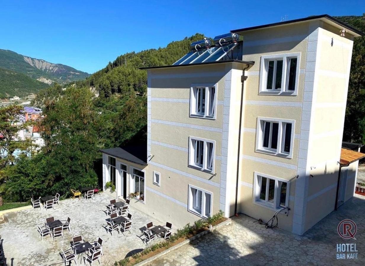 R Hotel Corovode Luaran gambar